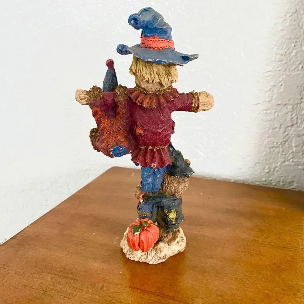 Vintage late 80s / early 90s Halloween Scarecrow Figurine Bear Cubs